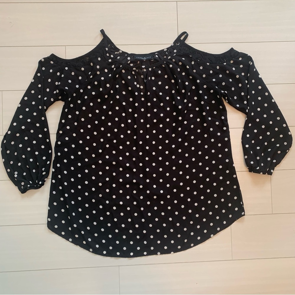 Black Polka Dot Cold Shoulder Blouse with Keyhole Size XL